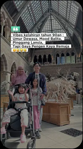 Apalagi punya anak perempuan yang otw abegeh makin pengen keliatan anak muda ootdnya 🤣🤣🤣 #milenial  #OOTD  #tahun90an  #fyp  #gayaditiktok 