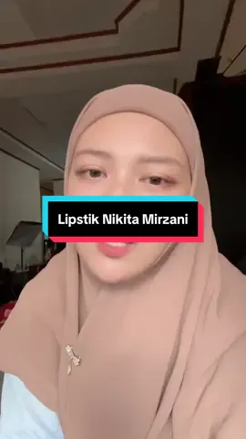 Coba spill kan lipstik yang dipake Nikita Mirzani waktu sidang dong #relateable 