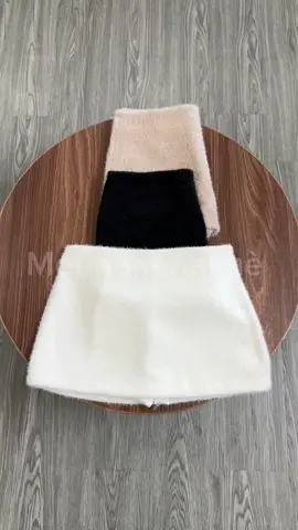 Anh ôm niềm đau #moingaymotoutfit #metnamhaine #xuhuong #xuhuongtiktok #chânváydạlôngthỏ 