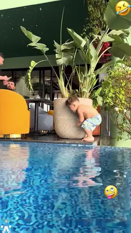 Funny 😂🤣 #funnyvedeosofyahia #yahia #yahiafunnymoments #funnyvideos #foryoupage #funny #Love #fyp #grow #😂😂😂😂😂 #tiktok #foryou #unitedstates #usa🇺🇸 