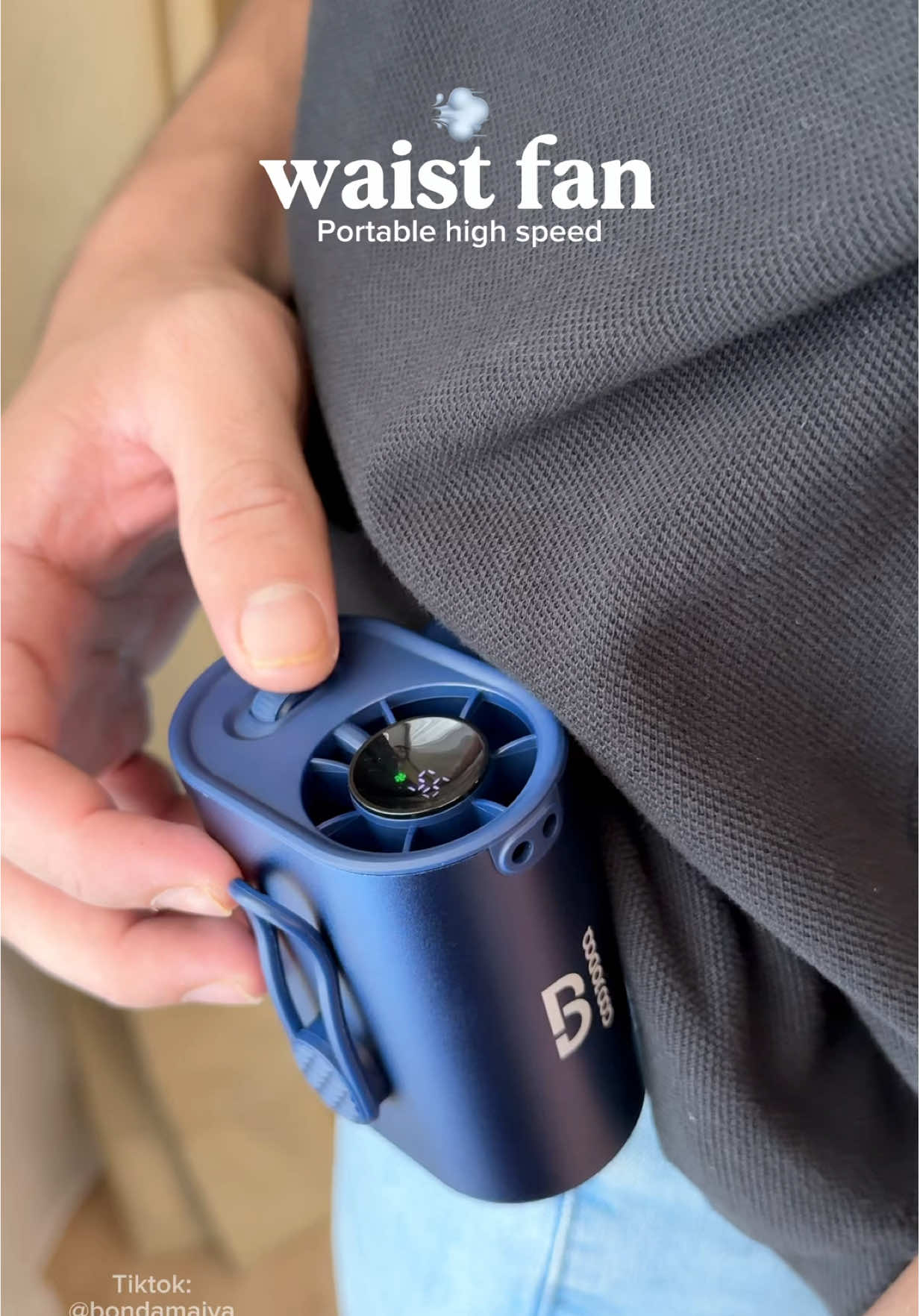 New fan from Goojodoq! 😎 Bestt Tak perlu pegang kipas, kepit je dekat pinggang. Dekat seluar ke baju ke tali pinggang pun boleh 🖐🏻 🪭 #waistfan #kipas #fan #goojodoq #kipasgoojodoq 