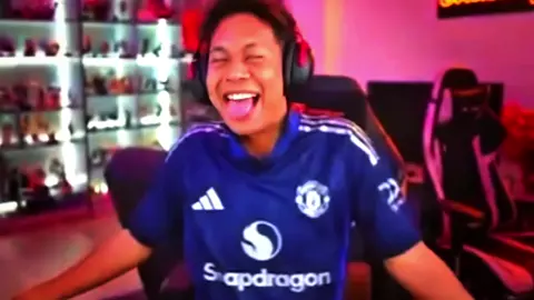 Game ဆော့ရင်မင်းဘယ်လောက် စောက်ခွက်ပြောင်လဲ ??  Me - 🤣 #streamingbycake #Mobilelegendsbangbang #cakechou #fly #foryoupage 