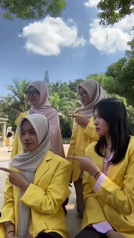 🧏🏻‍♀️🧏🏻‍♀️  #unnes 💛