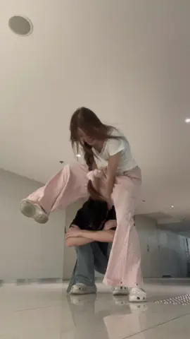 มิ้วเท่มั้ย อย่าลืมไปดูเบื้อหลังข่องนี้้@โชกุนที่หน้าเหมือนปลาบ้อบ 