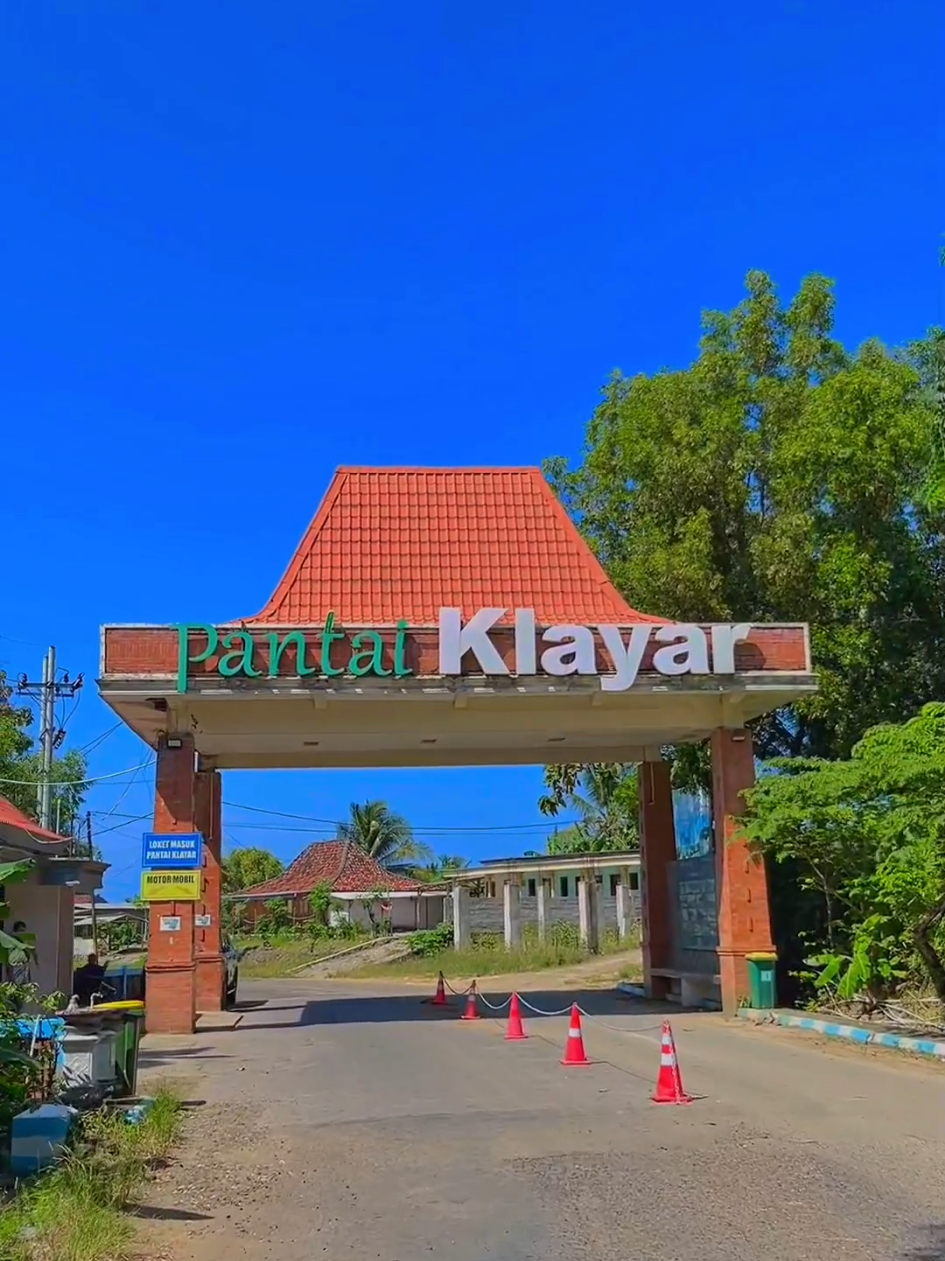 📍Pantai Klayar, Pacitan, Jawa Timur @PANTAI KLAYAR PACITAN  #pantaiklayar #pantaipacitan #pacitan24jam #pacitanstory_ #pacitan 