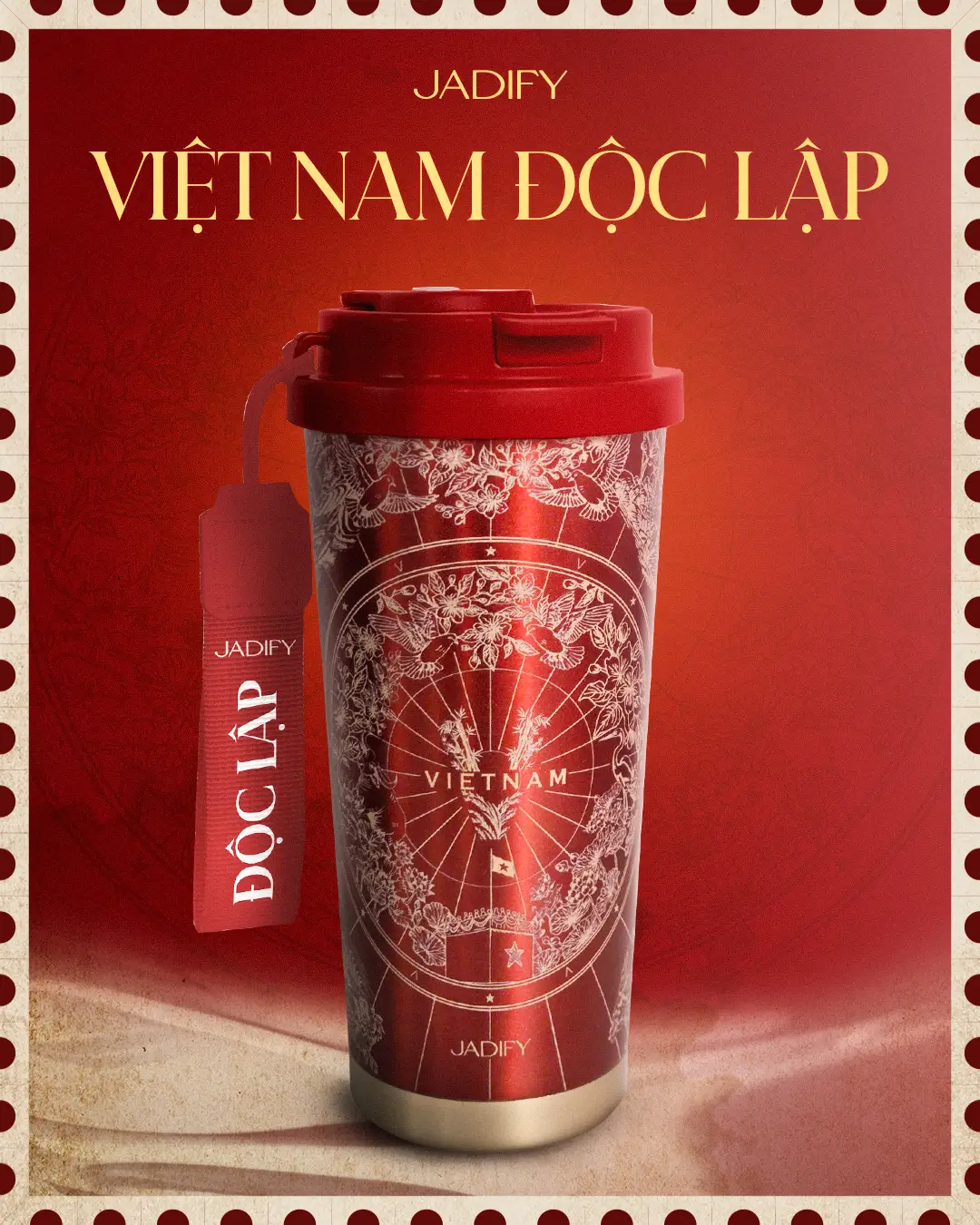 Đang tiến vào lễ đài là Khối yêu nước – giữ nhiệt huyết Việt Nam, đi đầu là Arty Cup Việt Nam Độc Lập. #Jadify #vietnamdoclap 