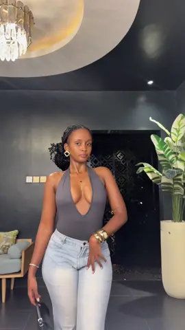 The outfits keep EATINGGG🔥🔥  #fypツviral #explorepage✨ #nightoutwiththegirls #ootn #ugandatiktok🇺🇬 