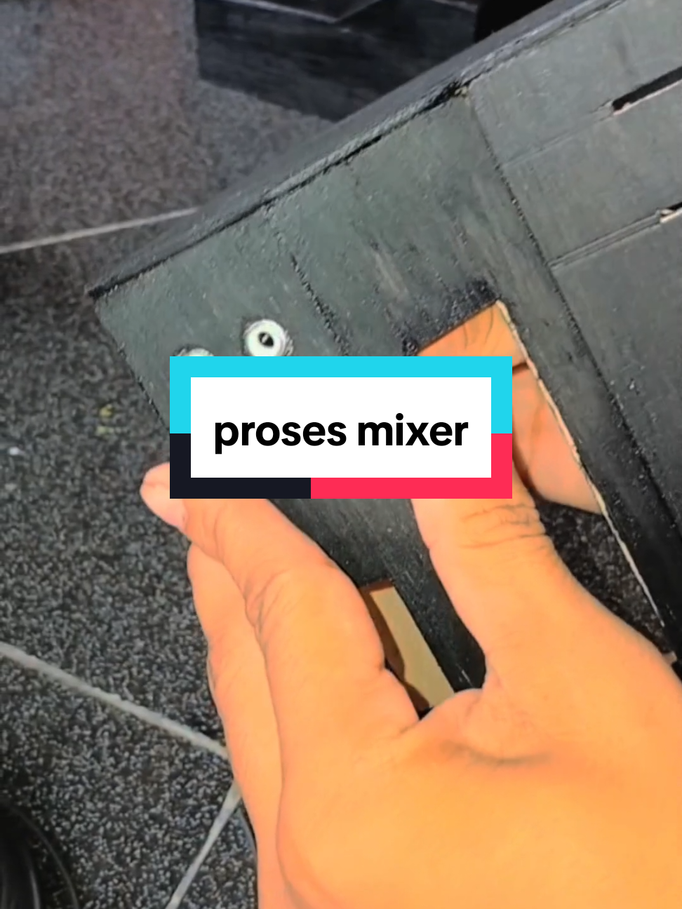 Proses mixer miniatur.................... Di shoppe ryan audio atau keranjang kuning #miniatursoundsystem #mixeraudio #soundviral #fyp  #soundsystemindonesia 