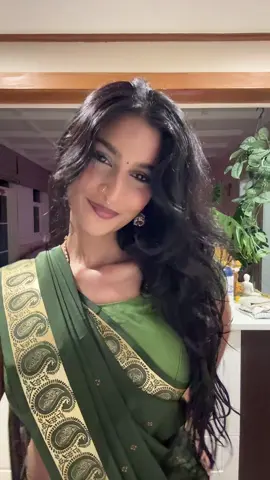 draped the saree all by myself 💪🏽🥰 #tamil #saree #fyp 