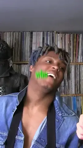 Juice WRLD a hilarious photo of himself😂💔 #juicewrld999 #juicewrld #nardwuar #oldphoto #oldpic #hilarious #rap #rappers #transformers #edit 