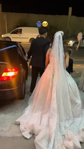 @nourhene Ibrahim @la_reine6 #aarousa👰_nawara🌹 #wifey #lhob❤️❤️❤️ 