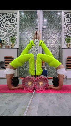 Tập yoga – nên hay không nên học nhiều HLV?   🙂 Dù tập với ai, hãy lắng nghe cơ thể mình. Vì HLV là người dẫn đường, nhưng cơ thể bạn mới là ngôi nhà thật sự. 🥰 Namaste, Linh 🌿 Bạn nghĩ sao về điều này, chia sẻ cùng Linh nhé 💖#yoga #yogabinhtan #yoganguoimoibatdau #yogaquan6 #nhienyogastudio 