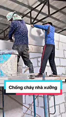 Tiêpd tục thi công tấm bê tông khí chưng áp EPANEL tại công trình chống cháy cho nhà xưởng #EPANEL #ALC #tambetongkhichungap #tambetongnhe #xaydung  