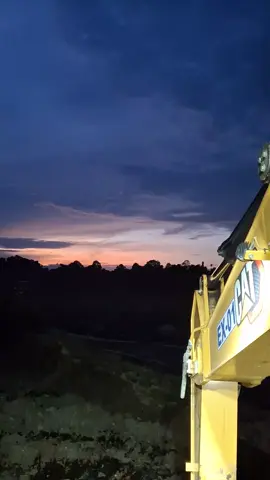 #pasukantembuspagi #operator_excavator #operatormudapunyacerita #tambangbatubara 