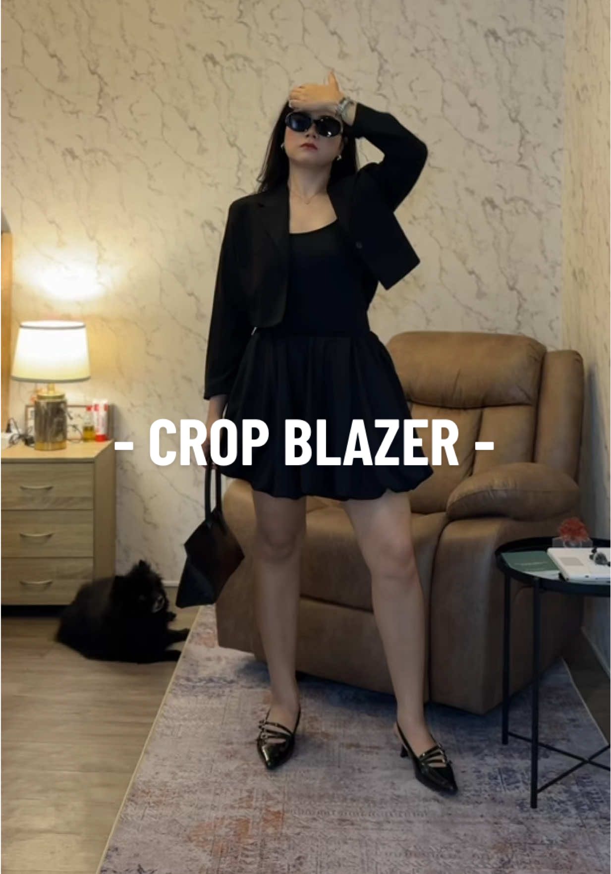 Crop blazer andalan💁🏻‍♀️ #Outfitideas #cropblazer #OOTD #styleinspo #Fyp 