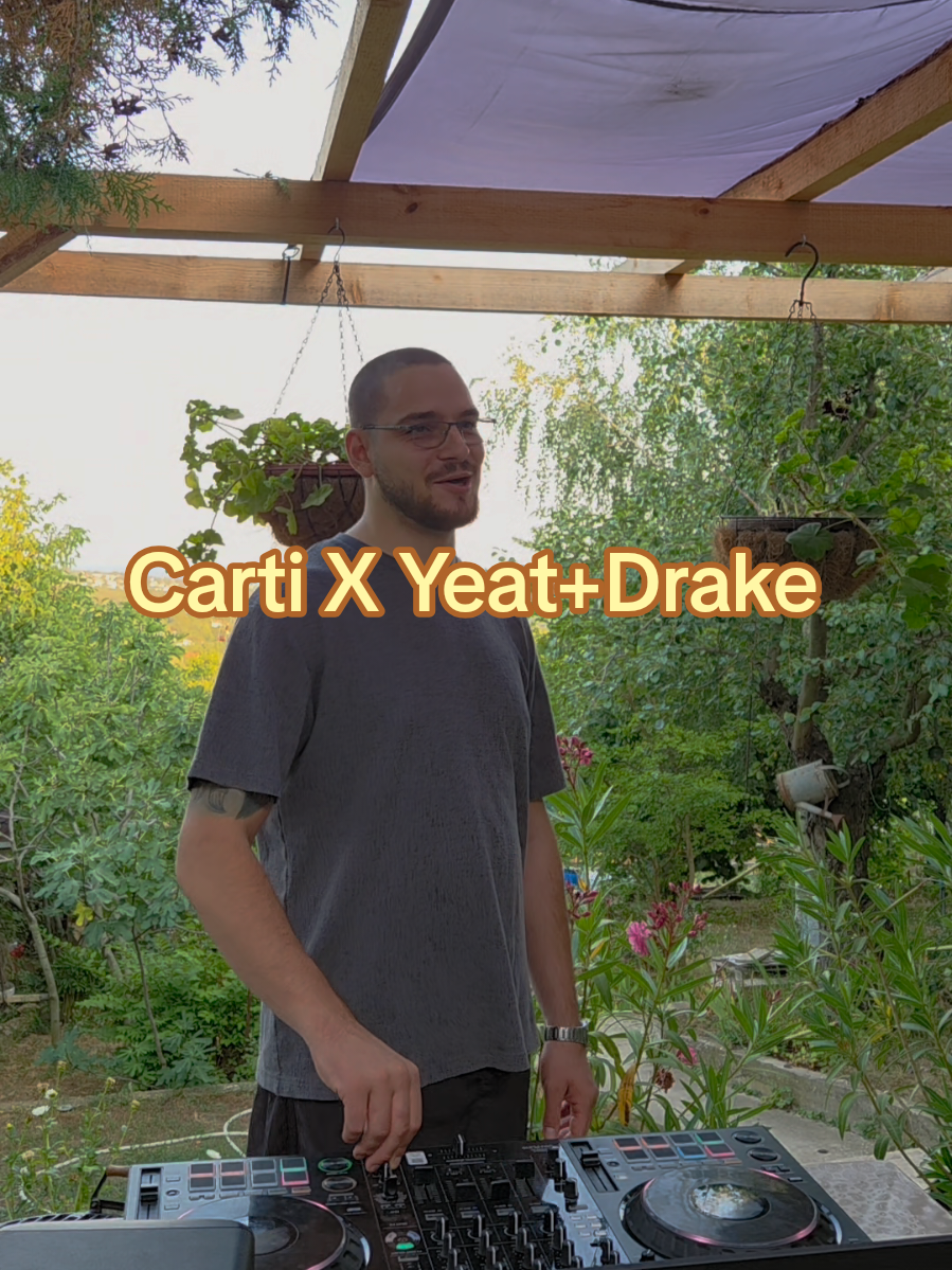 Някой път ще кача колаж от Blooper-и 😂 #playboicarti #yeat #fyp #djtransition #djmix 