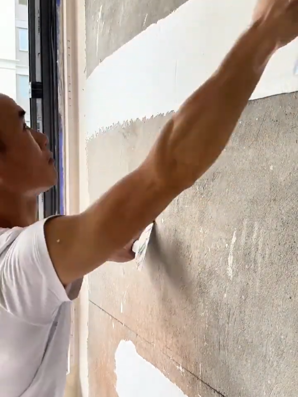 Painter Applying putty | Puttying for renovation #putty 250815