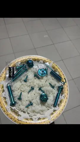Cuma bisa makan nasi sama baut#fyp #speed60#gen2 #bluestyle #bauttitanium #bautbangunan #styleproper #fulltitanium #makannasi 