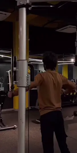 کچھ لوگ واجب المحبت ہوتے ہیں  لیکن وہ ہمارے لیے نہیں ہوتے تو اس لیے اپنی محبت ان پر واجب نہ کریں۔  کیونکہ وہ ہمارے لیے فقط سراب ہیں، واجب المحبت کسی اور کیلیے ہیں۔ انہیں دیکھیں، انہیں چاہیں، انھیں دعائیں دیں، لیکن ان کو کبھی بھی اپنے حق میں نہ مانگیں۔  بعض دفعہ ہمارے دل کو وہی کچھ اچھا لگتا ہے، جو ہمارے لیے نہیں ہوتا..!!💯😔   > *° ๛NOMI●♡*#🇵🇰🇸🇦 