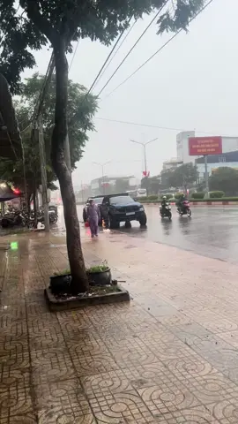 Xúc trong tích tắc 🫶 Ex 76/8 trùm cuối về sài gòn trong mưa theo e trai ✈️🐳 Mua bán trao đổi xe zin độ ới em ạ 🌹