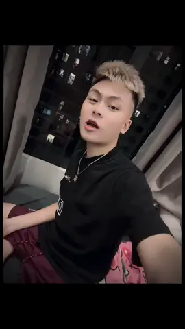 ngày em đi theo cơn mưa ngâu..