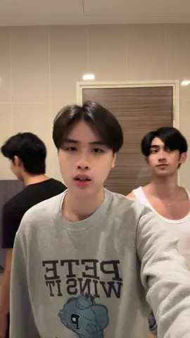 @tangton @yourpatrickstar มีคนป่วย