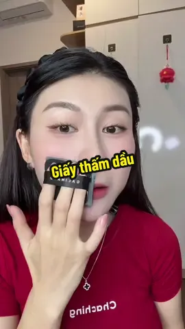 Ai hay đổ dầu đổ mồ hôi nhiều thì chắc sẽ cần nè  #galimard #giaythamdau