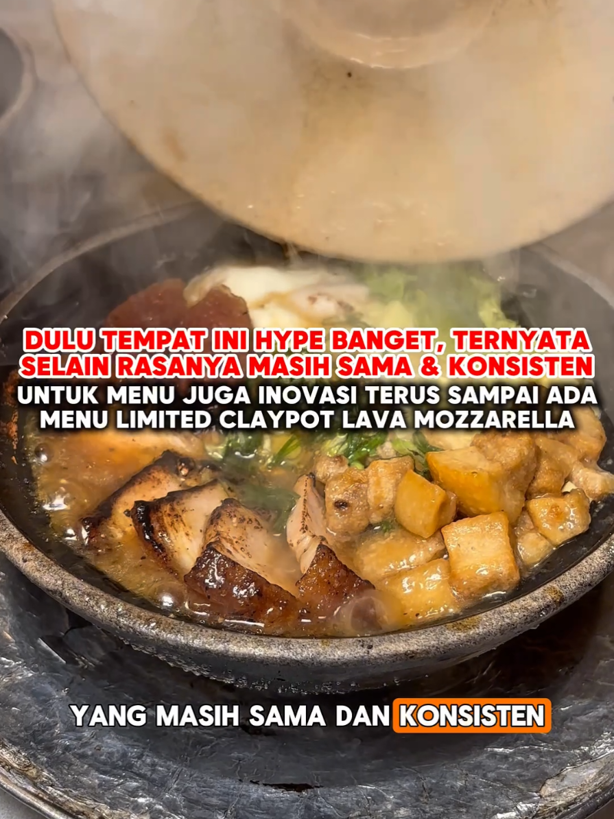 Happy banget akhir nya bisa juga cobain @king.claypot pelopor Claypot Siram Babi Pertama dan no 1 di Indonesia !! . Ga heran sih kl resto ini Viral, karena emang se Enak itu 🥰🥰🥰🥰. . Sssst ada menu baru juga lho.. buruan cobain !! . @kingclaypot  Gading Serpong ( non halal ). 📍Jl. Springs Boulevard, Cihuni, Kec. Pagedangan, KabTangerang, Banten. . ⏰Buka 11.00 - 00.00 WIB . Jakarta - Tangerang - Surabaya 💰Harga • Claypot Lava Mozzarella (79K) • Claypot Siram Babi Istimewa (63K) • Grilled Samchan Satay (36K) • Fried Samchan Satay (36K) . #kuliner #kulinergadingserpong #kingclaypot #samcan