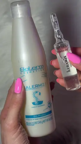 ✨ ¿La mascarilla viral Salerm 21 realmente funciona? ¡Hoy pongo a prueba el combo más comentado en redes:  Proteína de seda + Keramix! 💆‍♀️ ¿El resultado? ¡Un cabello con brillo espejo, suavidad extrema y cero frizz! 😍 #keratinaencasa #salermcosmetics #salerm21 #keramix #hidratacioncapilar 