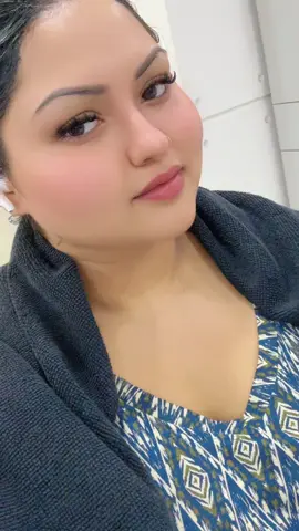 Was dying to dye my hair black…. 