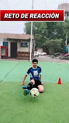 Para diseñar un circuito de pases para niños de 8 a 10 años, no basta con poner conos y balones… necesitas conocimientos técnicos claros. Debes saber qué principios y conceptos técnico-tácticos aplicar para que ellos comprendan el ejercicio y lo ejecuten correctamente. ⚽ Si quieres aprender a estructurar entrenamientos efectivos y adaptados a su edad, te invito a unirte a mi curso. 📌 Encuentra el enlace en mi perfil. #FútbolParaJuveniles #FútbolBase #FútbolDeFormación #DesarrolloDeJugadores #FútbolJuvenil #pedroterneusdt
