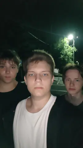 #tiktokкино #youtubeshorts #лучшиефильмы #code10 #clashroyale #играпоперла #игравкальмара #вовчик 