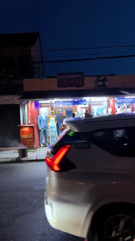 Ladies and gentleman, I’d like too present to you @Trung Đức tailor, the only place in Vietnam that can pull of a tailored suit customized to your liking #fashion #suit #fashionstyle 