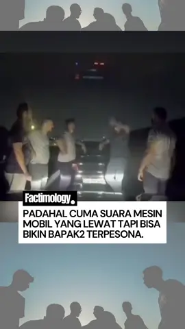Suaranya menggoda banget sampe bikin bapak2 gagal fokus lagi ngegibah. • • Follow @factimology dan temukan informasi unik dan menarik dari seluruh dunia. • Sumber: vellago.ge8 • • #factimology #mobil #repost 