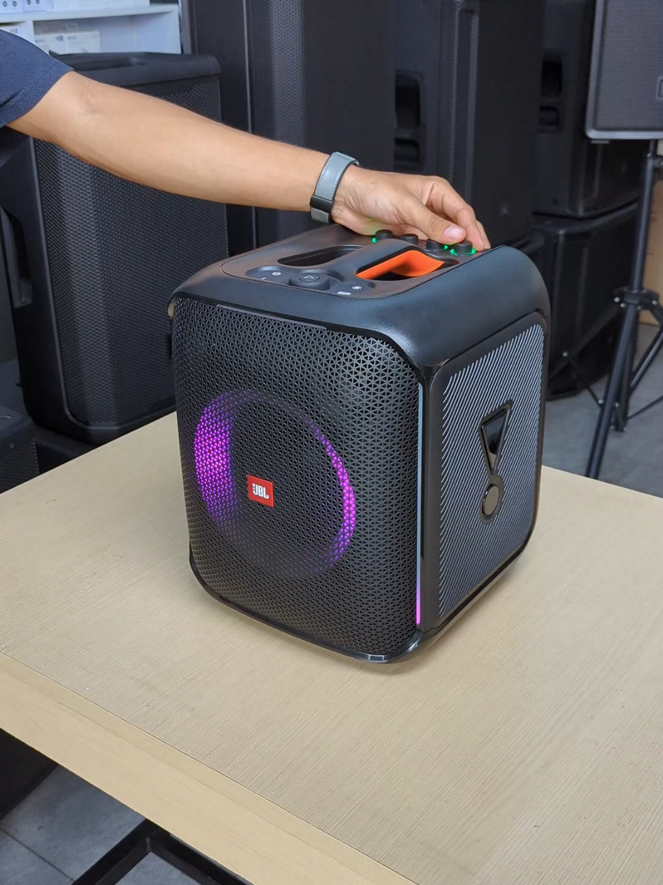 Testing the MIC on the JBL PartyBox Encore – Crystal Clear or Party Fail? 🎶🔥#JBLPartyBox #PartyBoxEncore #MicrophoneTest #DJLife #SoundTest 