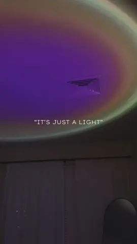 Such a vibe #sunsetlamp #lighting #aura #freeshipping #tiktokmademebuyit 