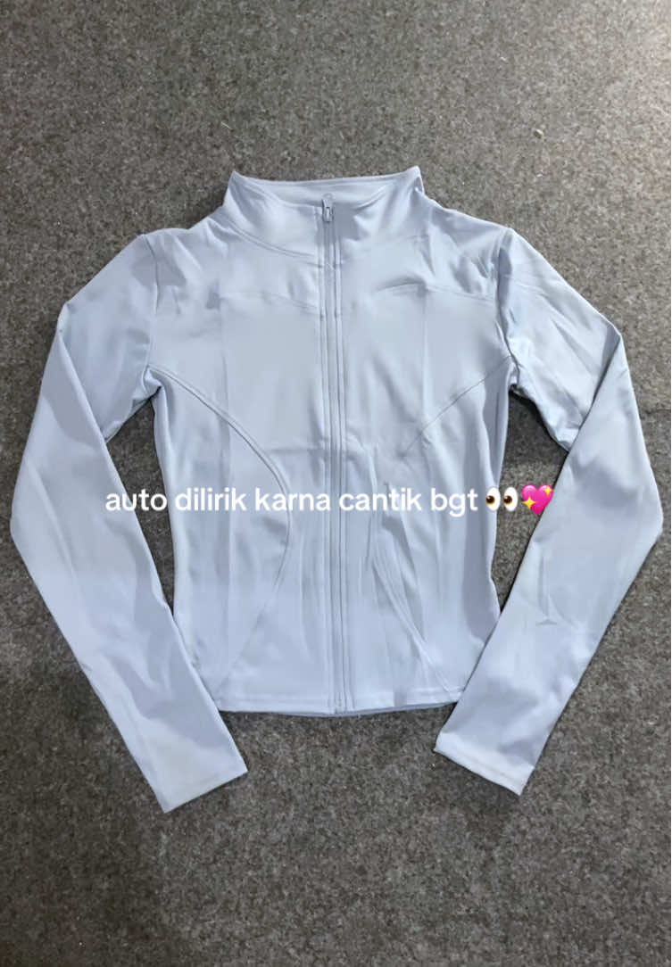 mana bahannya baguss bgtt lagii 😭🤍 #foryoupage #jaket #jaketolahraga #jaketolahragawanita #fitbody 