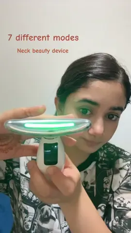 Neck beauty Device from tiktokshop  Face and neck massager with 7 different modes  Product size :139 *90*38MM Rated power 3W   Charging method: USB charging > removes wrinkle > removes fine lines  > removes puffyness  > improves blood corculation  #tiktokshopjapan #neckbeautydevice #productmarketplace #creatorsearchinsights #foryoupage   