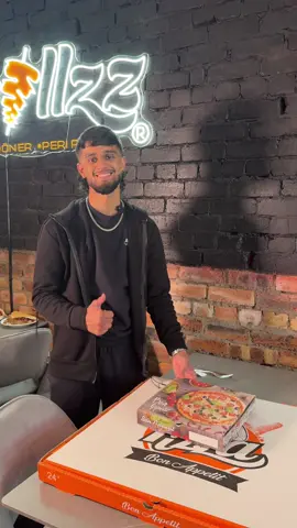 24” MEGA MUNCHY BOX 🤩 Only available to order on our official website. Collection only! #munchybox #airdrie #GLASGOWFOOD #glasgowtiktok #GLASGOW 
