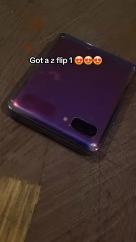 I love it 😍😍😍 #samsung #samsunggalaxy #samsunggalaxyzflip #1 #2025 
