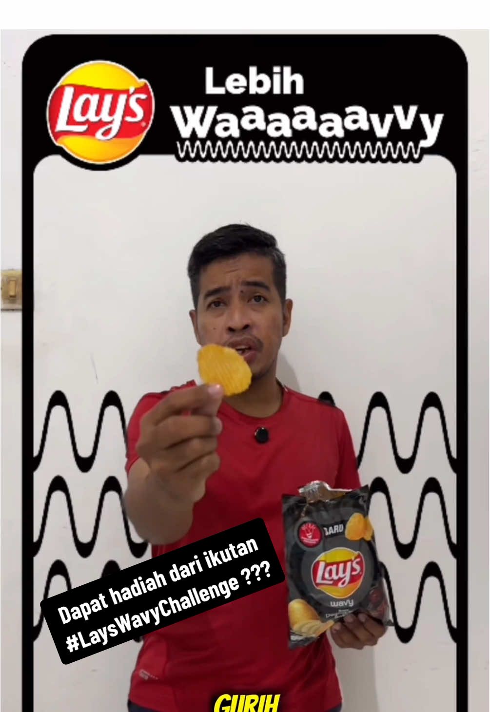 #LaysWavyChallenge @Lay's Indonesia Ayo ikutan Lay's Wavy Challenge guys, tunjukin cara unik versi kamu makan Lay's Wavy, ucapin ''WaaaAaaAvyy~'' dengan suara bergetar ala gelombang dan goyangin badanmu dengan wavy moves dan menangkan hadiahnya, kalau ini caraku nge-Wavy nih, gimana punyamu @Abdul Aziz real @bellssst @@khoirun.nisa.24 