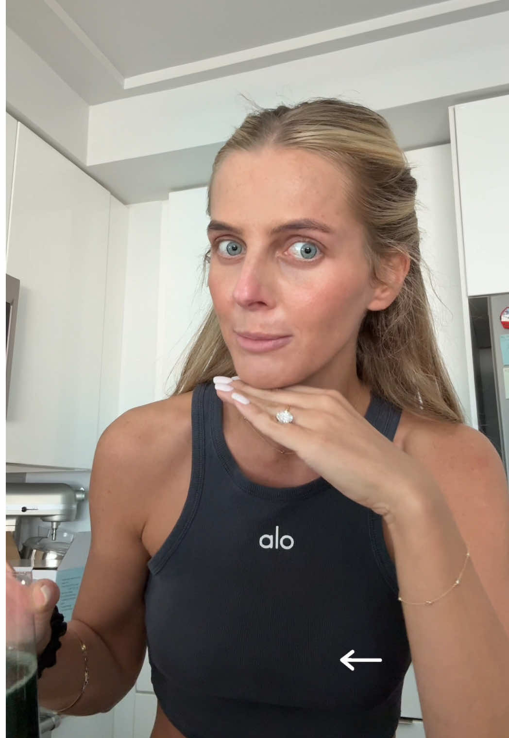 The perfect recipient to glowing skin? Green tea, chlorophyll drops, and @losokiusa  linked! #weddingprep #skincare #losoki #ergothioneine 