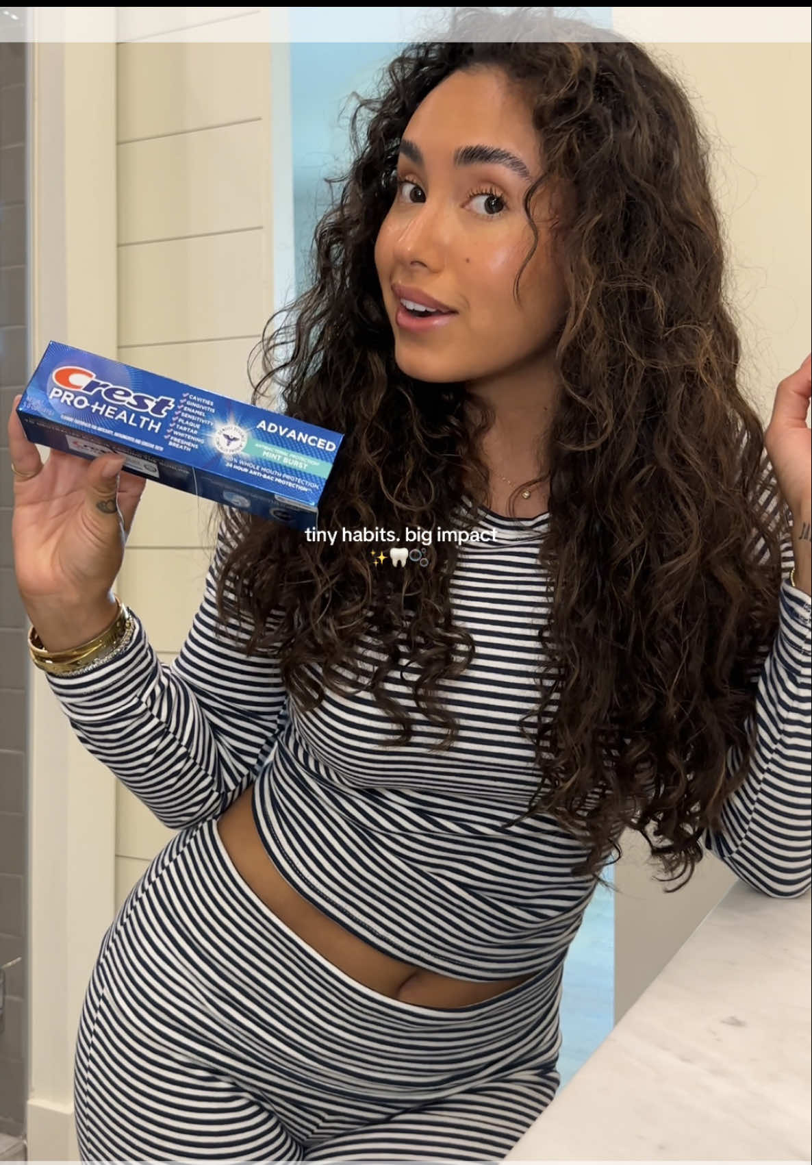 #Ad #CrestPartner A healthy smile >>> everything 🌟 get @Crest Pro-Health Antibacterial Protection Toothpaste @amazon by hitting the link in my bio! #CrestProHealth #CreatRealityCheckup