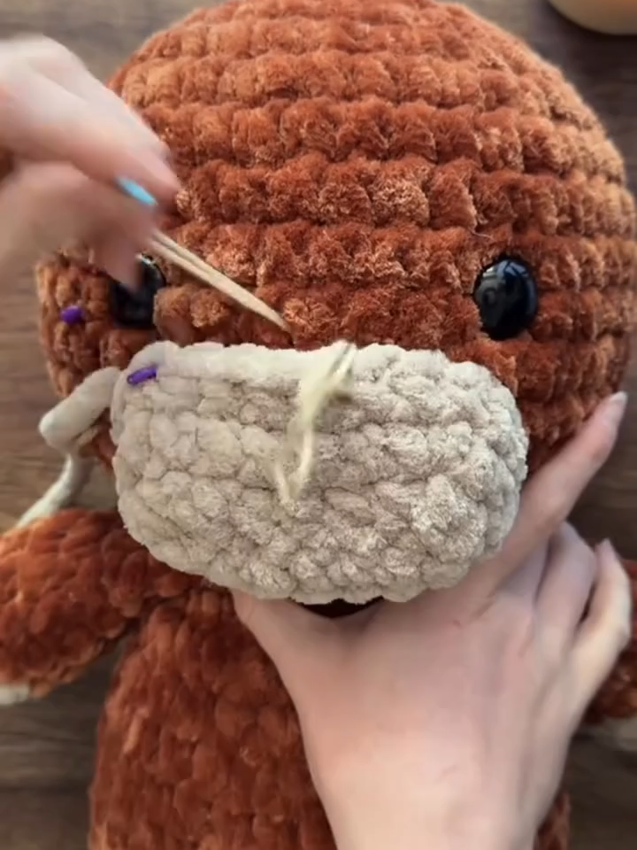 🧶 Aprenda Amigurumi do Zero!Crie peças lindas para vender ou presentear 💝 Aulas passo a passo, mesmo para iniciantes! ➡️ Comece hoje: https://inlead.digital/vivendo-de-amigurumi #amigurumi #croche#artesanatobrasil