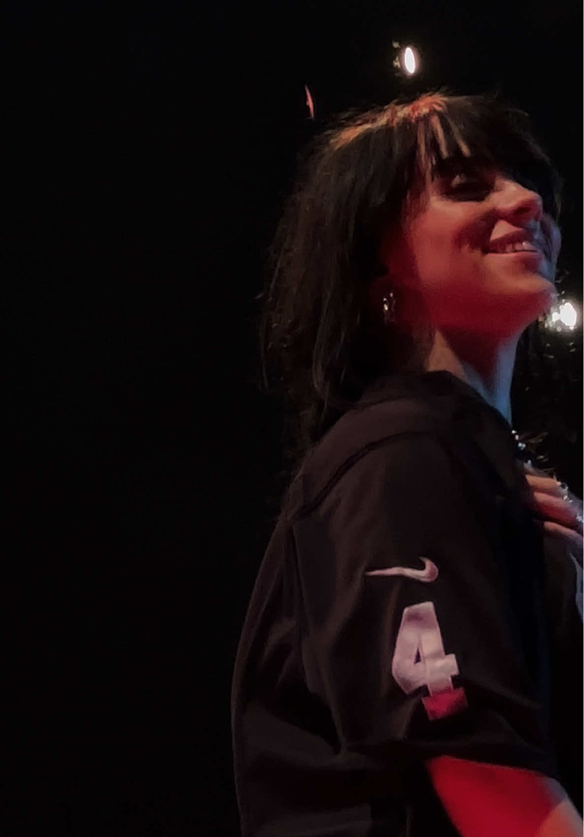 she’s the cutest <3 @BILLIE EILISH #billieeilish #billie #htetour #wwimf #whatwasimadefor 