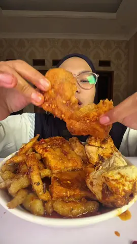 Nyobain Cemilan Mix Cipuk, Basreng & Cicos Dari RajaNgemil #asmrfood #foodasmr #mukbang #fyp #makananviral 