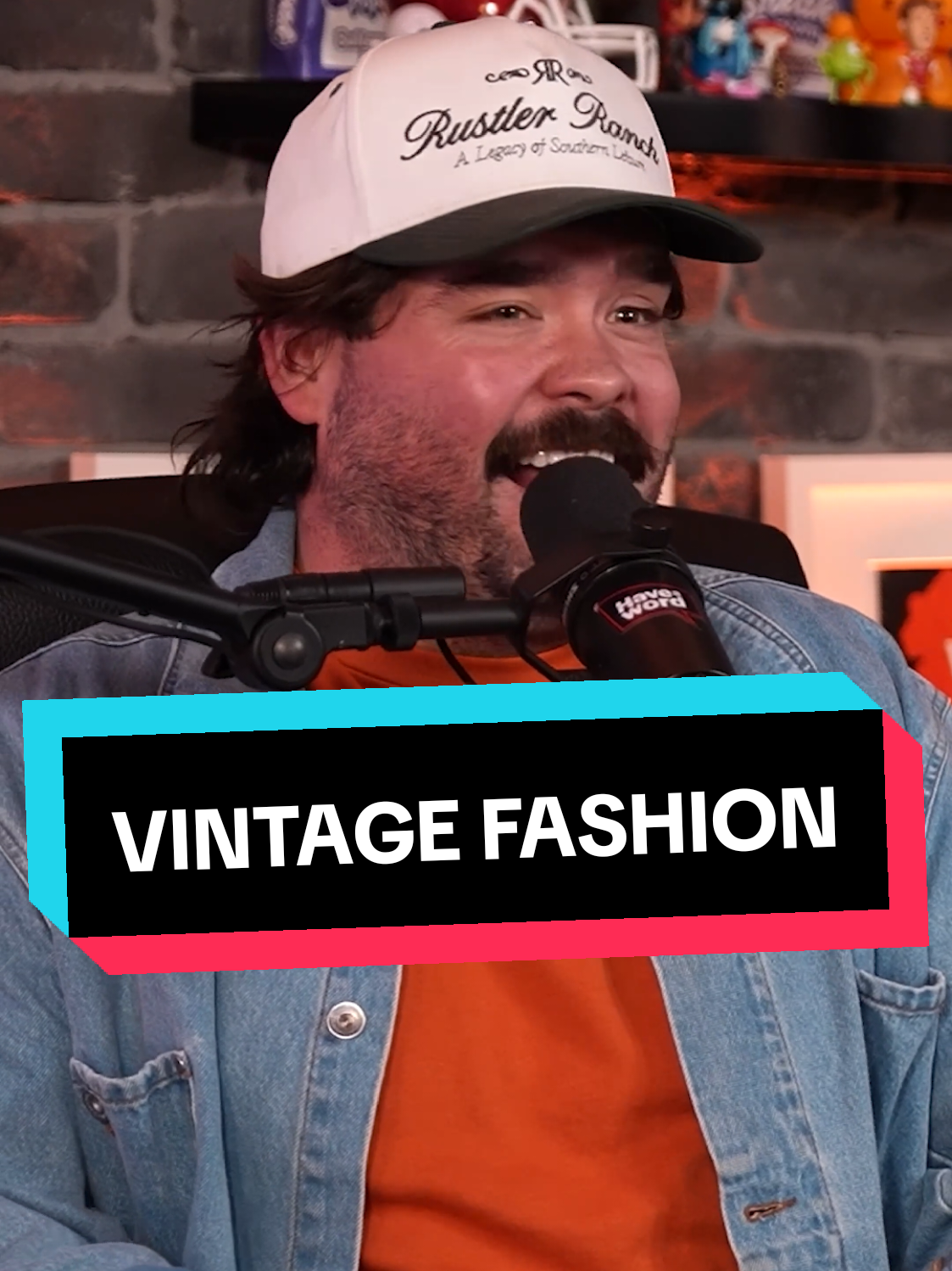 Who's in the wrong here? 👕👖🤣 #haveawordpod #podcast #fashion #clothes #vintage 