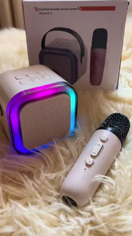 🎤 Machine Karaoké Bluetooth K12 – سهراتكم تولي 🔥🔥 📢 Haut-parleur 5.3 PA + micro sans fil 🎶 ✨ Parfaite pour vos soirées entre amis w la famille 🎉 Chantez, dansez, w dji l’ambiance 💃🕺 🚚 Livraison partout en Algérie 📩 DM pour commander #foryou #dz #Karaoke #BluetoothSpeaker #algeria 