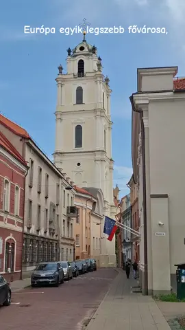 Vilnius – a balti ékszerdoboz, amely tele van történelemmel, lenyűgöző építészettel és hangulatos utcákkal. Európa egyik legszebb és legkevésbé felfedezett fővárosa, amit egyszer mindenkinek látnia kell! ✨🇱🇹 #Vilnius #TravelEurope #HiddenGem #Lithuania #foryoupage❤️❤️ 