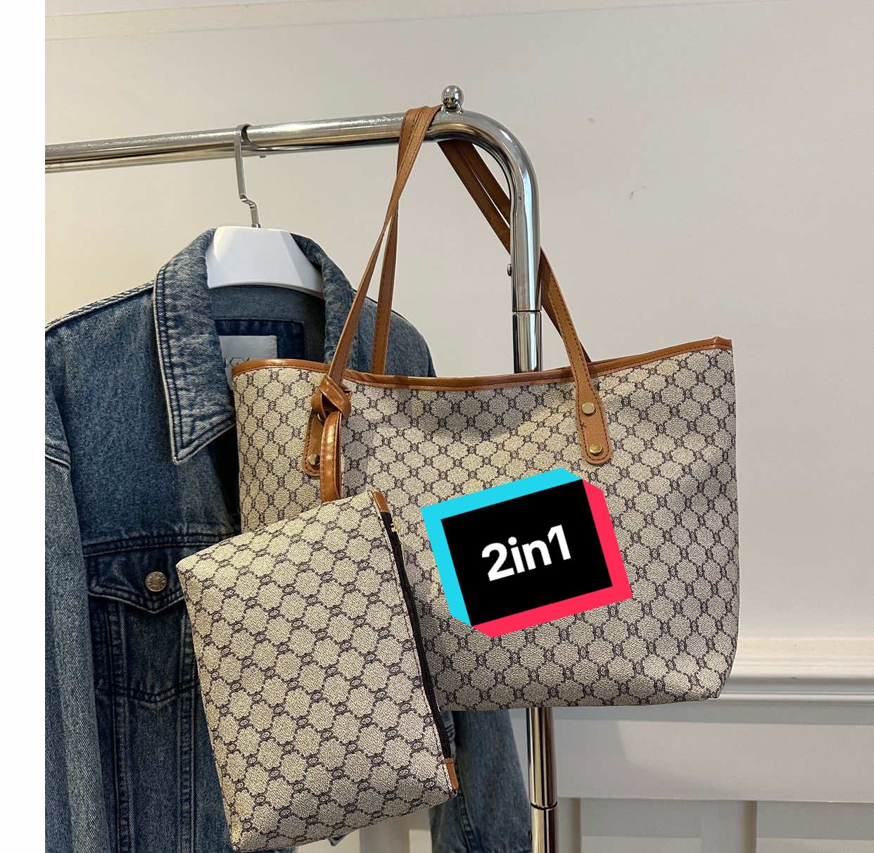 All available 🛍🛍 #totebags#trendingnow #girlsbag#affordabletotebag •trending now 2025 •tote bags •affordable tote bags •Enugu bag vendor •bag vendor in Enugu  •relatable  #augwithher18 